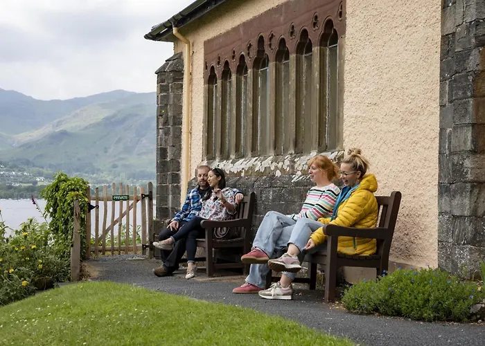 Tarn Hows Is Centrally Located Close To The Shops, Pubs, Restaurants And بيت للعطل *